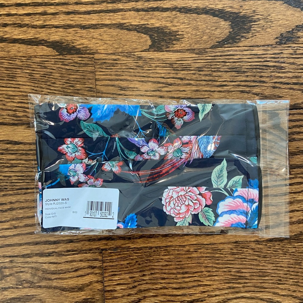 NWT Johnny Was cotton mask